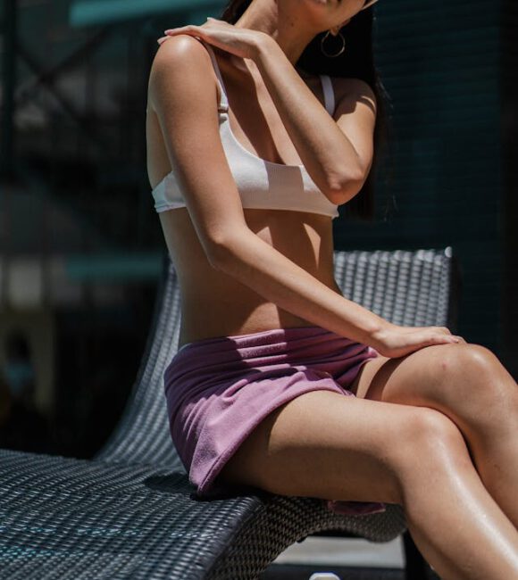 A model getting ready for the sun